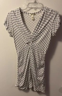 Top Banana Republic para mujer elástico manga gorra cuello en V negro lunares talla XS Foto 1 de 4