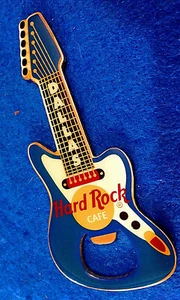 Dallas Texas Blue Fender magnetischer Flaschenöffner E-Gitarre Hard Rock Cafe - Bild 1 von 1
