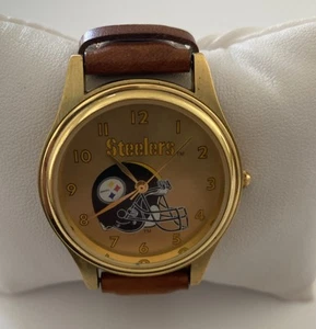 Reloj Pittsburgh Steelers Hombre 37mm Tono Dorado NFL Fútbol Cuero Batería Nueva - Imagen 1 de 4