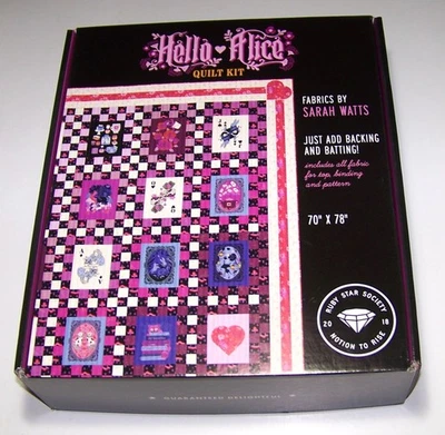 KIT DE EDREDÓN MODA Ruby Star Society HELLO ALICE 70" x 78" con tela 100% algodón Foto 1 de 2