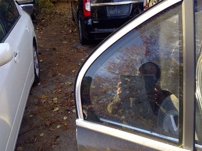 Vidrio de ventilación de puerta trasera de pasajero sedán para BMW 540i 3760388 97-03 Foto 1 de 2