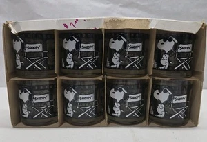Lot de 8 verres à cacahuètes vintage Director Snoopy ancre accroupie RARE !!!!! - Photo 1 sur 16