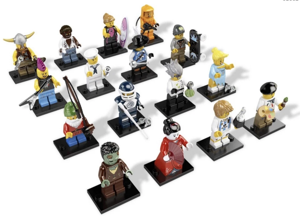 LEGO 8804 Completed Set of 16 Minifigures Series 4 New Authentic - Image 1 of 1