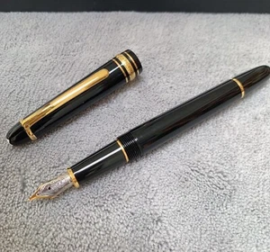 Montblanc 145 Resin Series Black Gold Fountain Pen Medium Nib With Pen Box - Picture 1 of 5