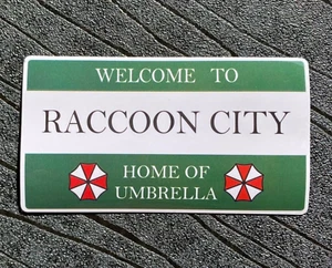 Adesivo Welcome to Raccoon City verde impermeabile e resistente ai raggi UV PVC - Foto 1 di 1