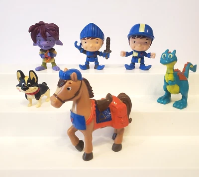 Lote de figuras de acción Mattel Mike the Knight 2012 Trollee Yap Squirt Galah Horse Foto 1 de 4