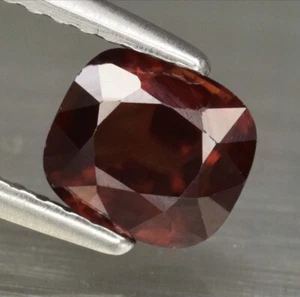 ZIRKON 1,63 ct rötlich orange Kissen 6,0x5,5x4 mm natur unbehandelt VS2 Klarheit - Bild 1 von 24