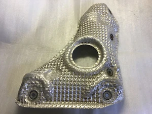 2016 2017 2018 Toyota Prius Exhaust Manifold Cover Heat Shield Insulator OEM - Picture 1 of 3