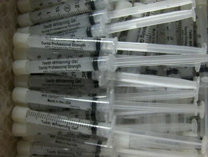 PROFESSIONAL 44% TEETH WHITENER, WHITENING GEL 100 Lot - Picture 1 of 3