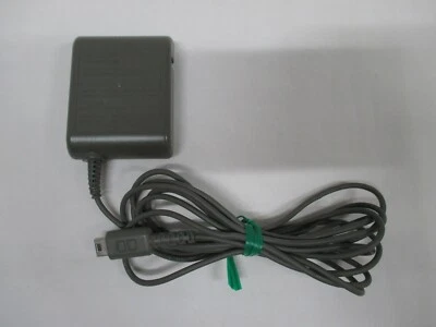 DS - AC Adapter for DS Lite / USG-002 - Nintendo DS, JAPAN Game Nintendo. 46228 - Image 1 of 4