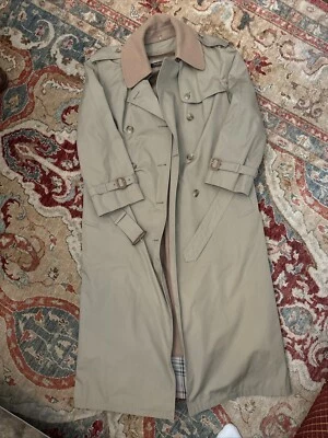 Brooks Brothers Tan Trench Coat With 100% Wool Lining Removable Womens Size M - Image 1 of 3