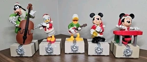 Hallmark 2013 Disney Wireless Band Set Of 5 All Work - Picture 1 of 10