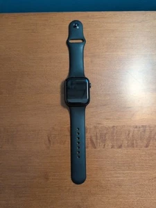 Apple Watch Series 5 44 mm gris sidéral - LIRE DESC !! - Photo 1 sur 9