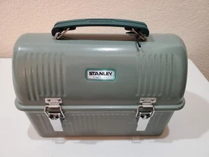 Stanley Classic Lunch Box 10 Qt Hammertone Green - Picture 1 of 3