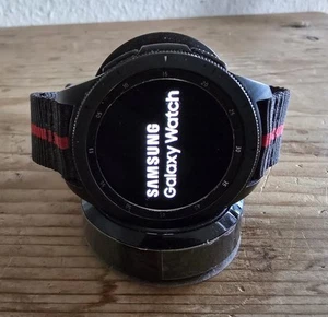 Funktionst. Samsung Galaxy Watch 8373 Schwarz 44mm orig Ladestation Magnetisch - Zdjęcie 1 z 16