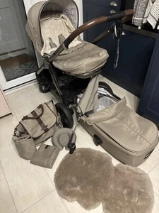 Mamas & Papas Everest Signature Edition Ocarro Travel System pram/ bassinet - Picture 1 of 6