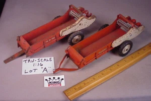 Vintage Tru Scale 2 Manure Spreaders for Tractor 1:16 Metal Farm Toys Lot #A - Picture 1 of 5