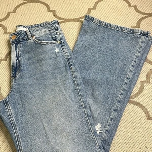 Garage Denim Flare Distressed Knees Blue Jeans, Size 7/28 - Picture 1 of 16