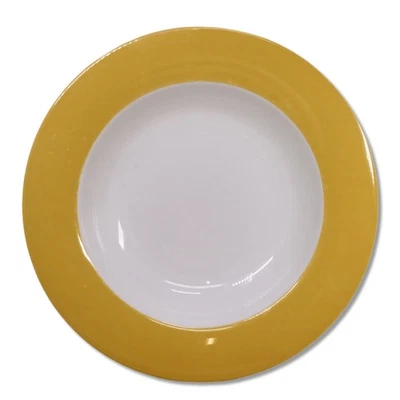 Tazón de sopa con borde amarillo Crate & Barrel Hamptons 9 1/4"  Foto 1 de 3