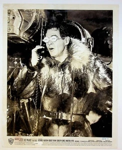 Ice Palace 1960 Robert Ryan detrás de la cámara escena original foto fija de película - Imagen 1 de 2