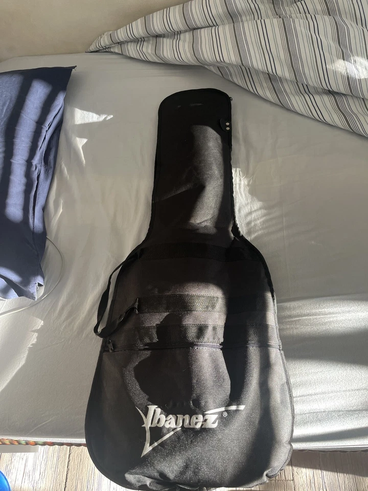 Ibanez Gio con pick up attivi EMG - Immagine 1 di 4