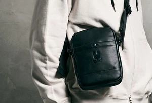 Psycho Bunny Silhouette Logo Leather Shoulder Bag Black - Picture 1 of 4