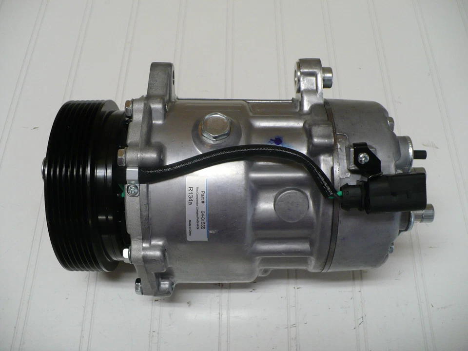 New A/C AC Compressor for 2000-2003 Volkswagen Jetta / 2000-2005 Golf (2.8L)  - Image 1 of 1