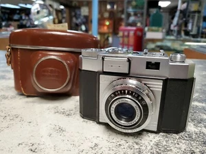 VINTAGE ZEISS IKON CONTINA FILM CAMERA WITH LEATHER CASE CONTINA LENS 1:2.8 45MM - Picture 1 of 12