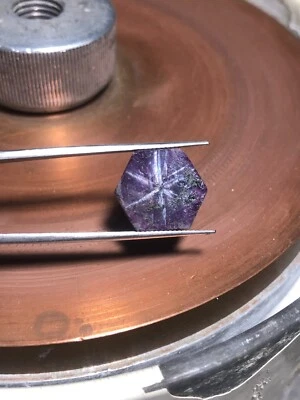 Top Quality Natural Trapiche ruby from kashmir Pakistan 10.75 Caret. Birthday - Image 1 of 4