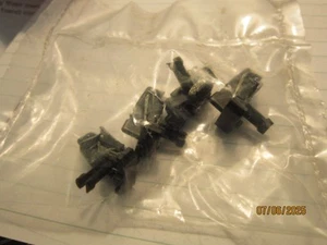 Scalextric Lame Guida Stelo Lungo Easy Fit Set di 4 C8071 Nuove Vecchio Stock - Foto 1 di 2
