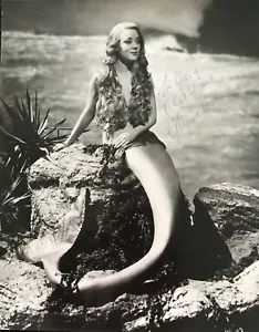 GLYNIS JOHNS - AUTOGRAPHED 10 x 8 PUBLICITY PHOTOGRAPH from Miranda (1948) - Bild 1 von 1
