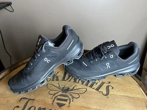 NEW ON Cloud Cloudventure - WATERPROOF - Women’s Size 9 - Black - Picture 1 of 8