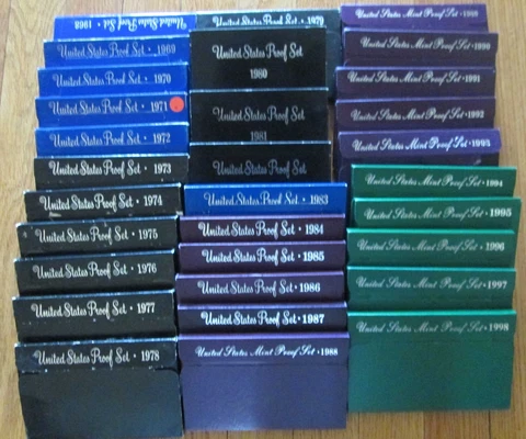 1968 to 1998  Proof Sets U.S. Mint 31 Proof set San Francisco Mint Box & COA Cover