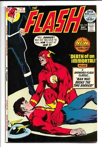 The Flash 215, DC 1972, 1st Tempus, KEY! 52 pages, Neal Adams, 9.0 VF/NM - Picture 1 of 2