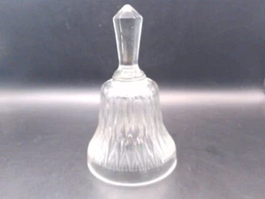Campana de vidrio transparente Akro Agate. Alrededor de 5,5" de alto - Imagen 1 de 5