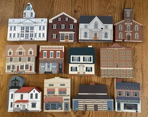Lot of 12 VTG Cat's Meow Village 1989 & 1990 Shelf Sitters Wood Houses Buildings - Picture 1 of 17