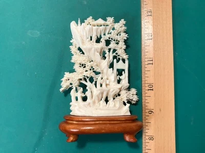 Изящная китайская статуэтка резьба садовая деревня на деревянном пьедестале - Изображение 1 из 4