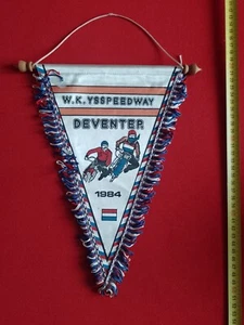 Alter Motorsport wimpel: SPEEDWAY * W.K. YSSPEEDWAY DEVENTER 1984 - Bild 1 von 1