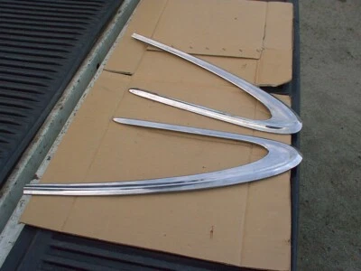 Pontiac nos 1959 Bonneville cuarto inferior trasero panel moldura tu elección de uno Foto 1 de 3