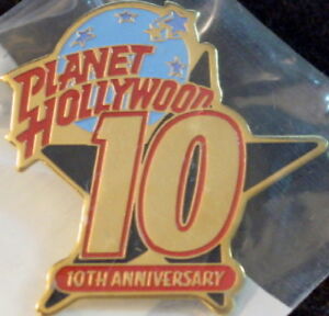 Planet Hollywood 2001 10th Anniversary Globe Logo "10" Black Star PIN Restaurant