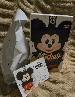 Chaveiro Pop Mart Mickey Family fofo junto bolsa lacrada caixa aberta para confirmar - Imagem 1 de 4