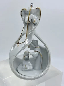 Angel Watching Over Holy Family Ornament Gift Indoor Home Decor Any Occasion - Picture 1 of 7