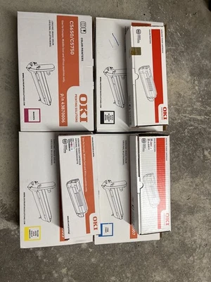 OKI C800 Serie 5 C834dnw Drucker Farbe - Weiß - Bild 1 von 2