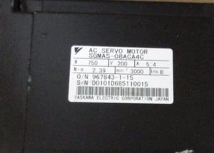 SERVOMOTOR YASKAWA AC SGMAS-08ACA4C - Imagen 1 de 1