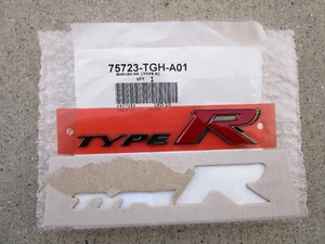 FITS: 17 - 21 HONDA CIVIC R-TYPE TRUNK EMBLEM LID OEM QTY 1 OEM BRAND NEW - Picture 1 of 4