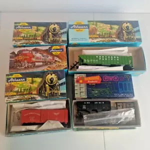 Vintage Athearn Miniature Trains Roadhouse Accurail Etc Lot Of 17 Cars w/ Boxes - Picture 1 of 24