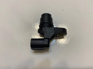 OEM# 37510RAAA01 New Camshaft Position Sensor - Picture 1 of 4