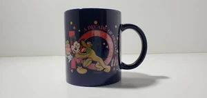 MUG 10E ANNIVERSAIRE 1997 THE DISNEY STORE MICKEY MOUSE PLUTON DÉCENNIE DE RÊVES - Photo 1/4