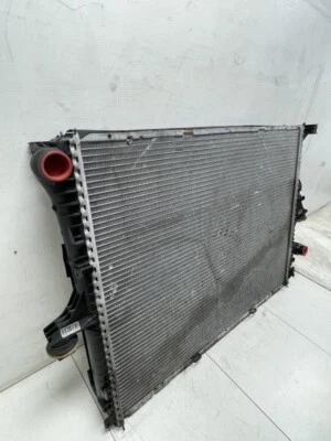 RADIADOR AUDI Q7 3.6 QUATTRO 2007 DE FÁBRICA Foto 1 de 4