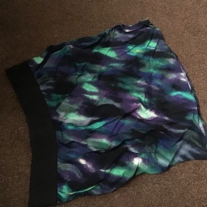 Short Skirt Size 10 With Side Pockets - Picture 1 of 2
